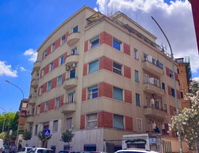 ufficio in vendita a Roma in zona Parioli