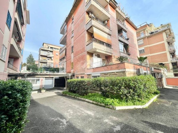 appartamento in vendita a Roma in zona Alessandrino