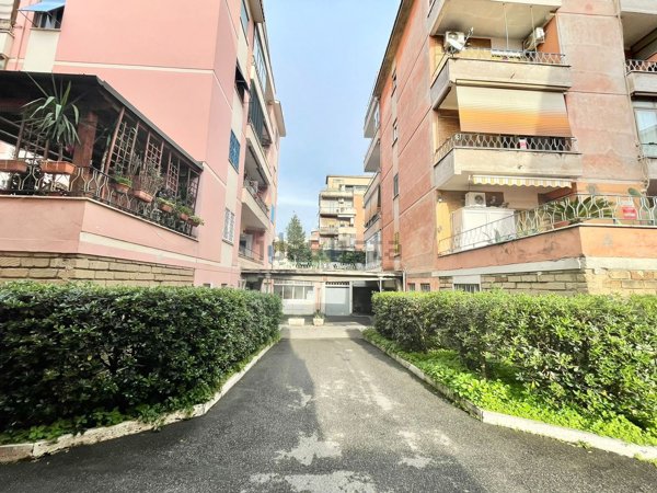 appartamento in vendita a Roma in zona Alessandrino