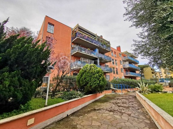 appartamento in vendita a Roma in zona Axa