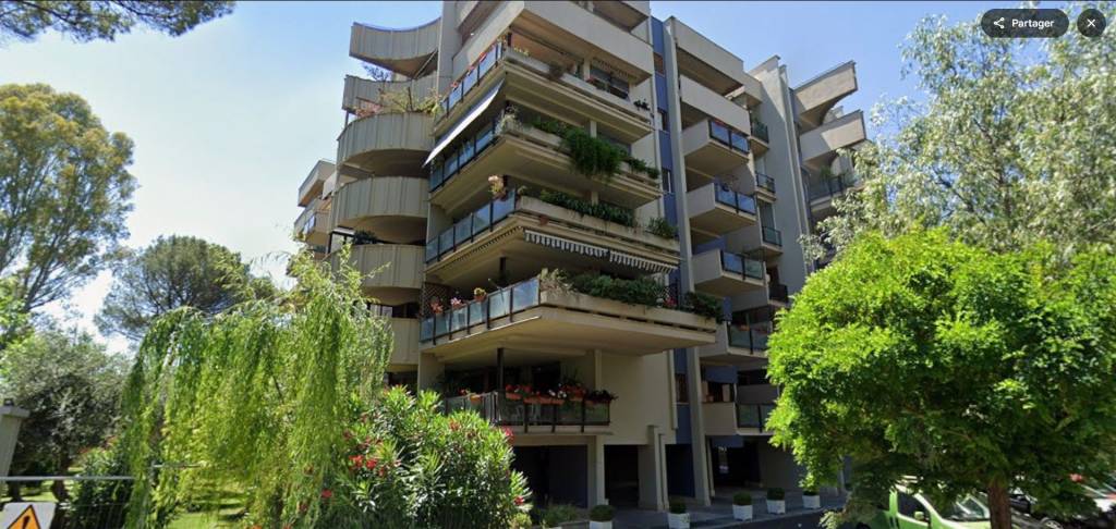 appartamento in vendita a Roma in zona Giuliano Dalmata