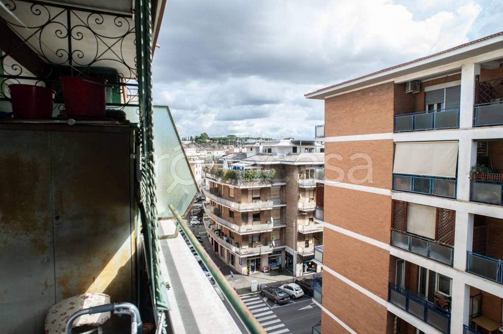 appartamento in vendita a Roma in zona Aurelio