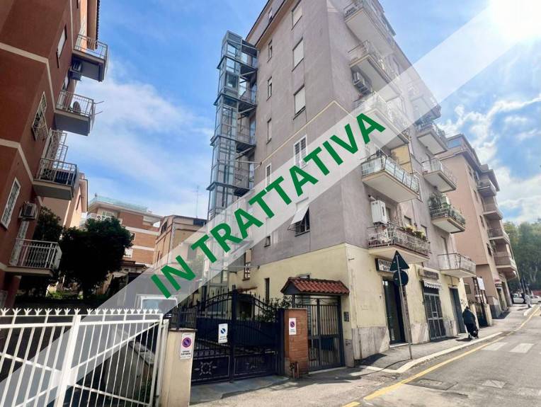 appartamento in vendita a Roma