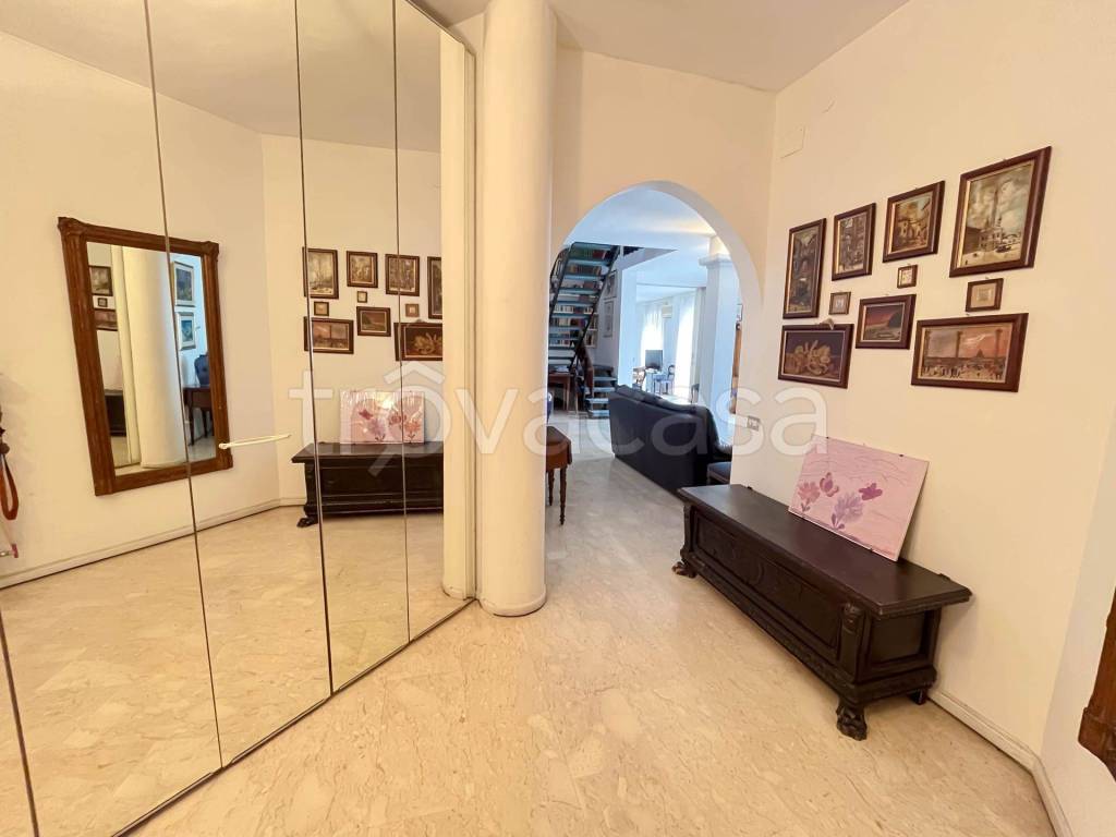 appartamento in vendita a Roma in zona Trastevere