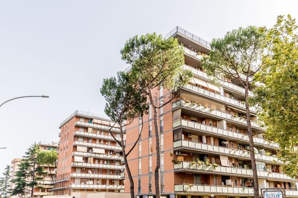appartamento in vendita a Roma in zona Cinecittà
