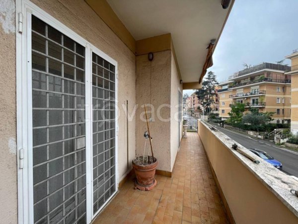 appartamento in vendita a Roma in zona Giuliano Dalmata