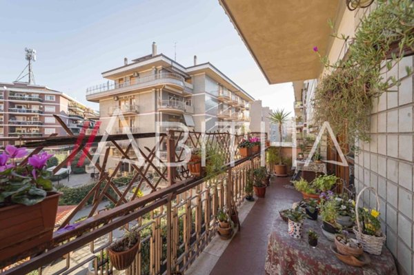 appartamento in vendita a Roma in zona Monte Sacro/Talenti