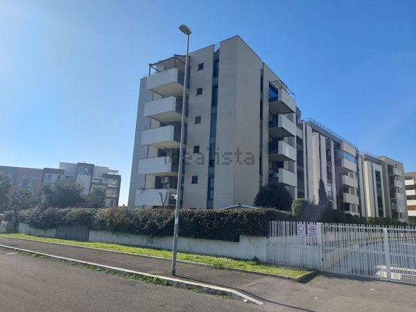 appartamento in vendita a Roma in zona Mezzocammino