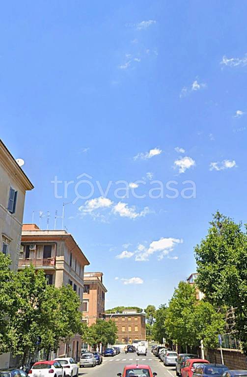 appartamento in vendita a Roma in zona Tuscolano