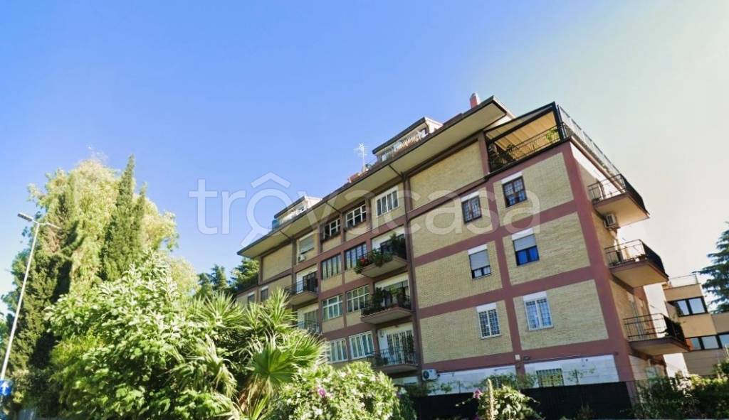 appartamento in vendita a Roma in zona Vigna Murata