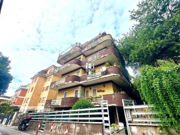 appartamento in vendita a Roma in zona Grottarossa