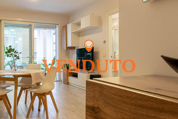 appartamento in vendita a Roma in zona Giuliano Dalmata