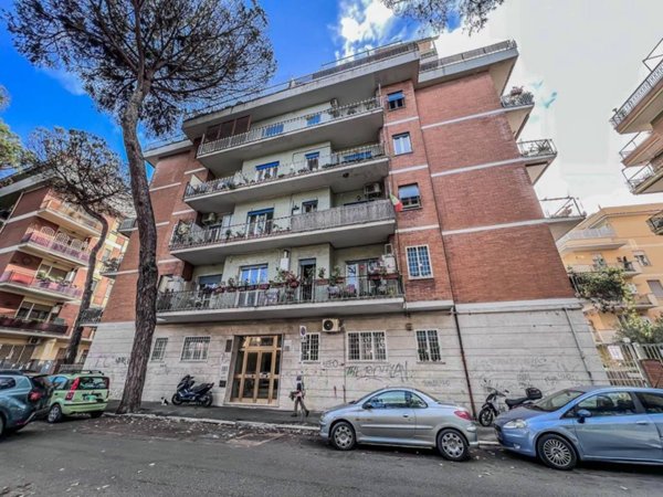 appartamento in vendita a Roma in zona Ostia