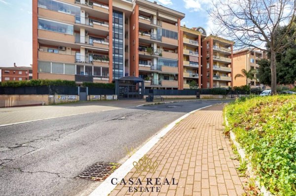 appartamento in vendita a Roma in zona Giuliano Dalmata