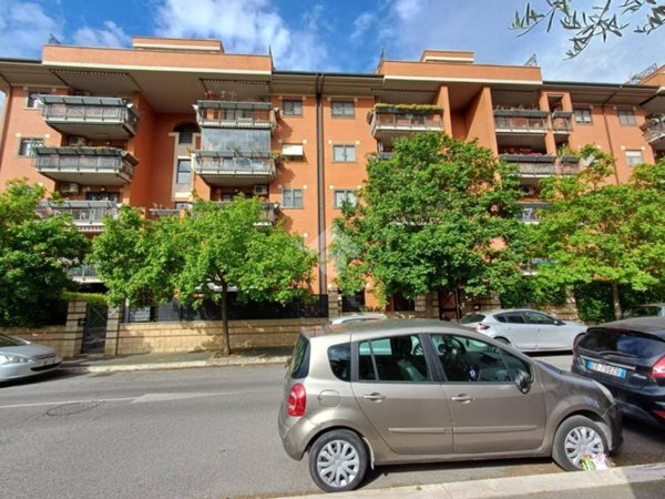 appartamento in vendita a Roma in zona Tor Vergata/Torrenova