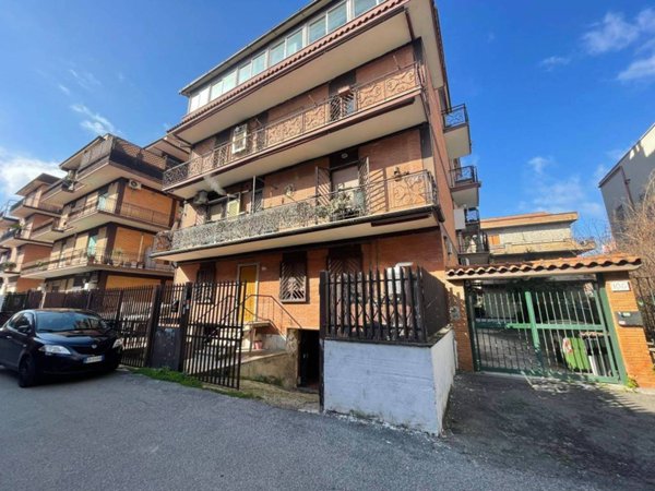 appartamento in vendita a Roma in zona Tor Vergata/Torrenova