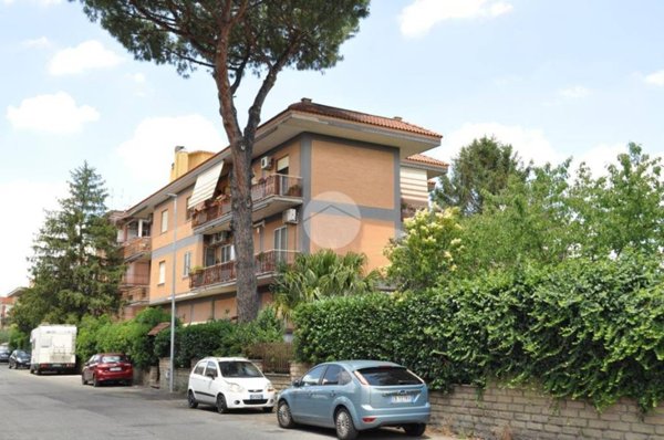 appartamento in vendita a Roma in zona Finocchio