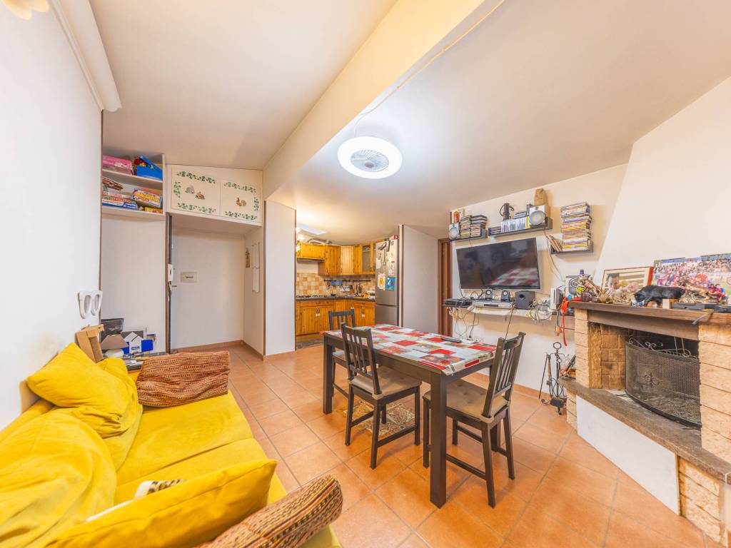 appartamento in vendita a Roma in zona Borghesiana
