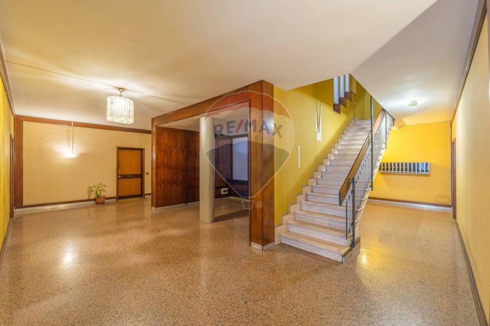 appartamento in vendita a Roma in zona Ostia
