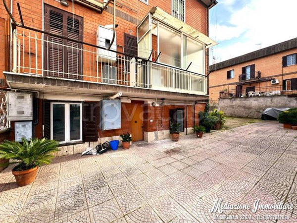 appartamento in vendita a Roma in zona Vitinia