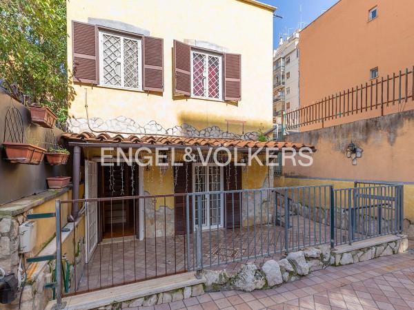 casa indipendente in vendita a Roma in zona Prenestino-Labicano