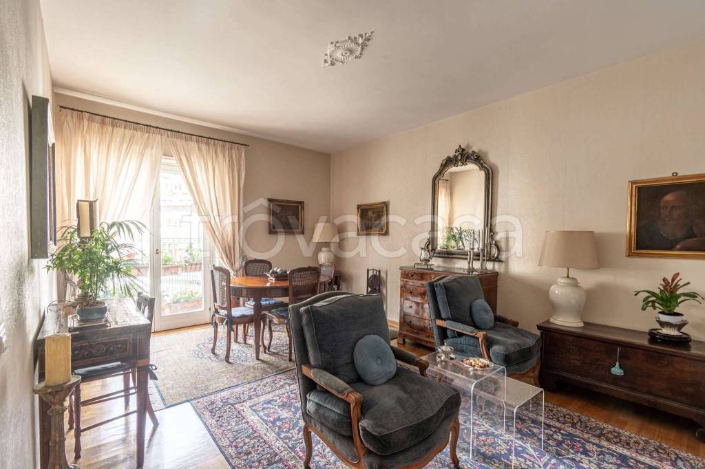 appartamento in vendita a Roma