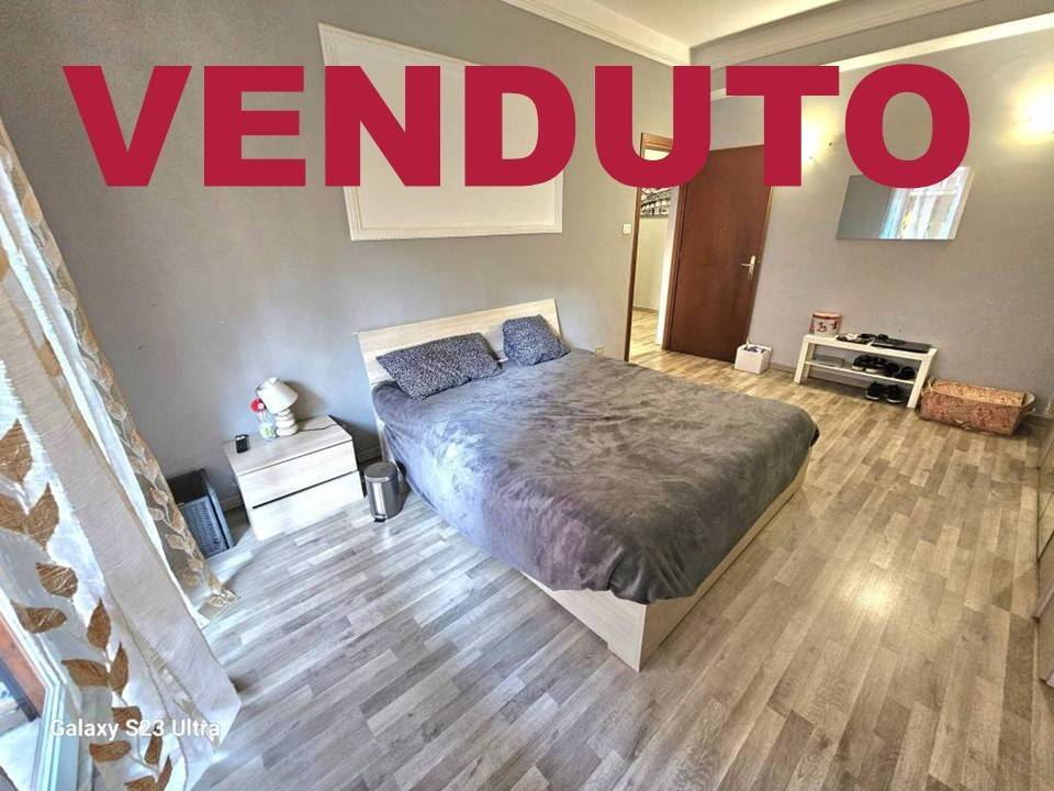 appartamento in vendita a Roma in zona Tuscolano