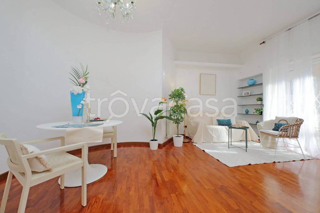 appartamento in vendita a Roma in zona Trastevere