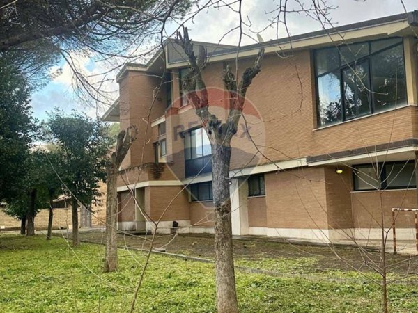 casa indipendente in vendita a Roma