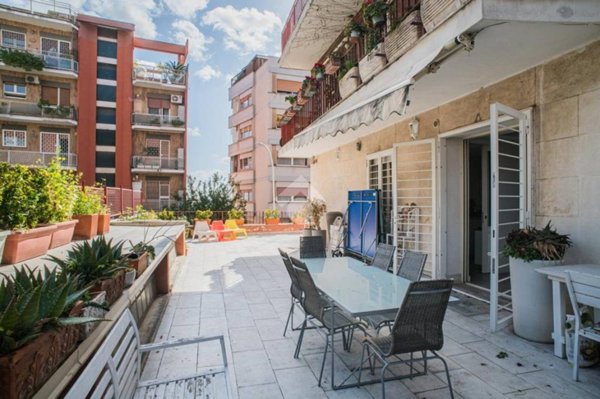 appartamento in vendita a Roma in zona Gianicolense