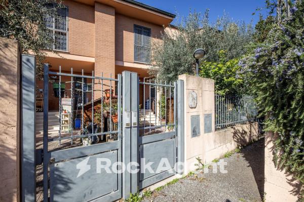 casa indipendente in vendita a Roma in zona Settecamini