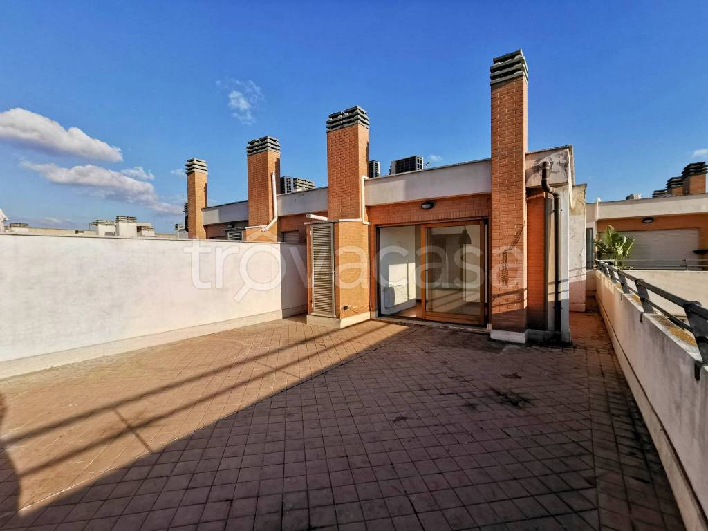 appartamento in vendita a Roma in zona Acilia
