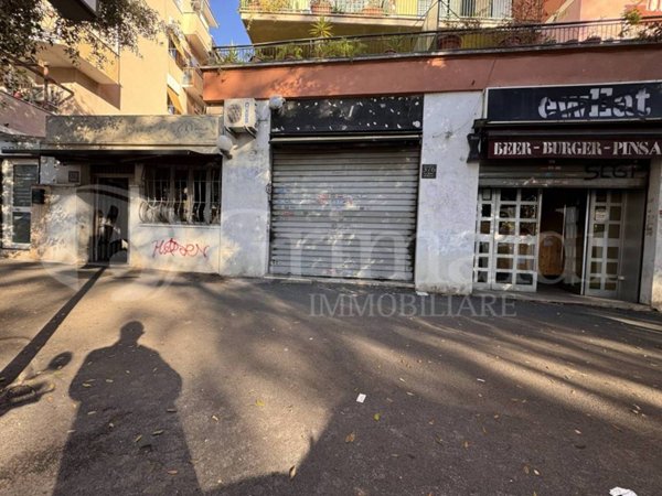 negozio in vendita a Roma in zona Gianicolense