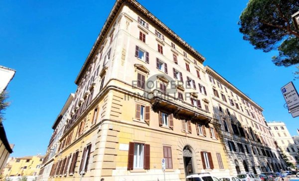 appartamento in vendita a Roma in zona Celio