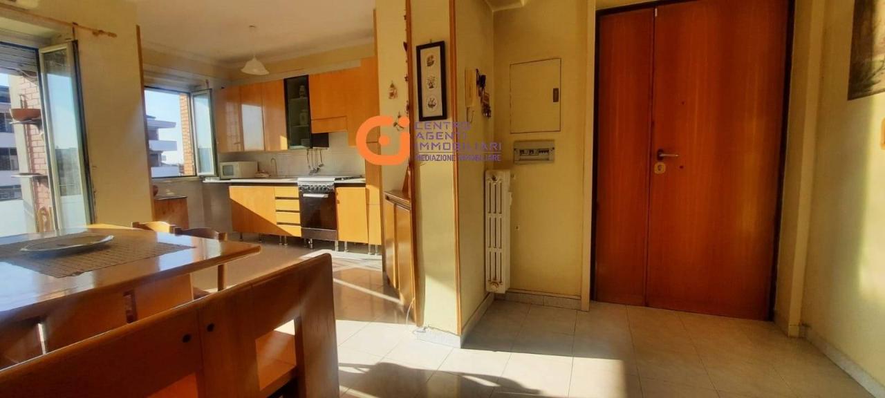 appartamento in vendita a Roma in zona Torre Spaccata