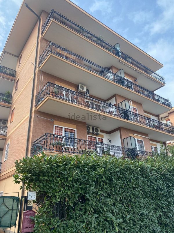 appartamento in vendita a Roma in zona Casal Morena