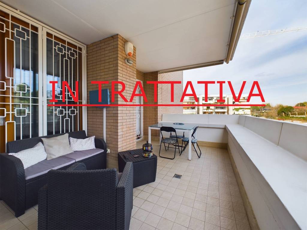appartamento in vendita a Roma in zona Torre Gaia
