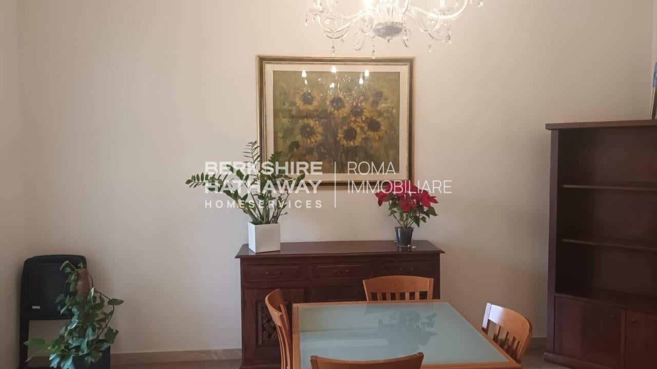 appartamento in vendita a Roma in zona Appio Latino