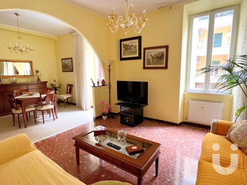 appartamento in vendita a Roma in zona Appio Latino