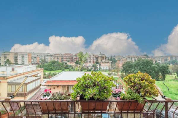 appartamento in vendita a Roma in zona Primavalle
