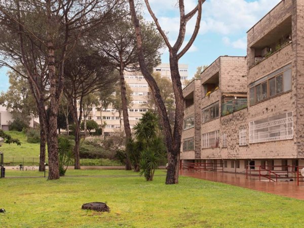 appartamento in vendita a Roma in zona EUR
