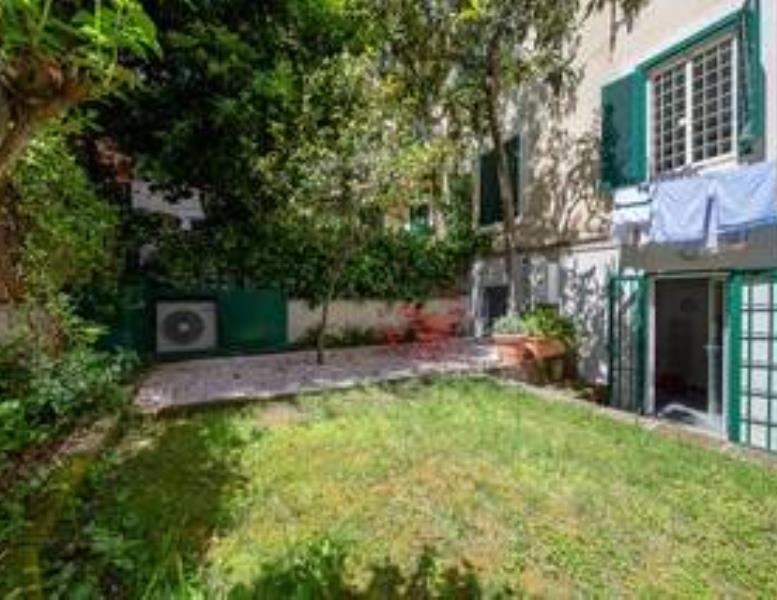 appartamento in vendita a Roma in zona Trastevere