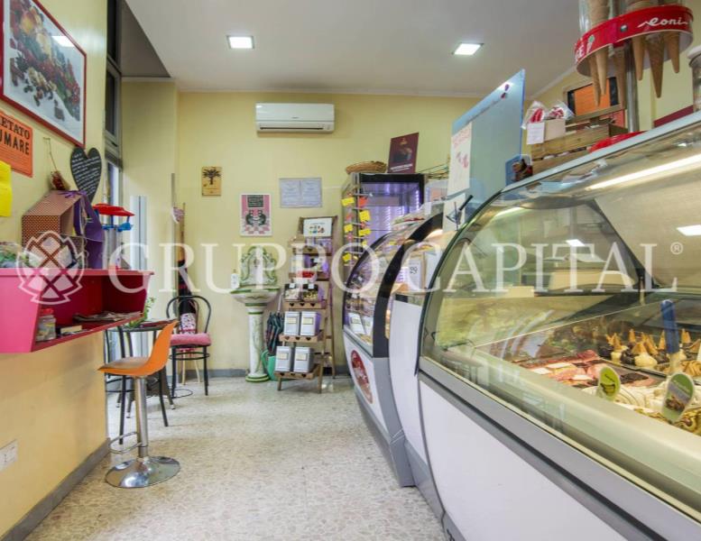 negozio in vendita a Roma in zona Appio Latino