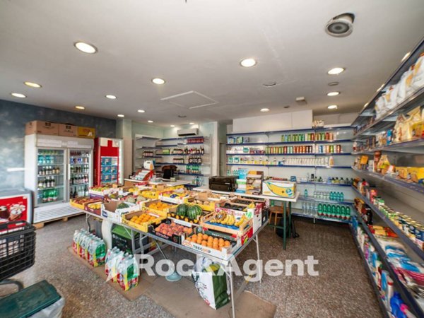 negozio in vendita a Roma in zona Nomentano