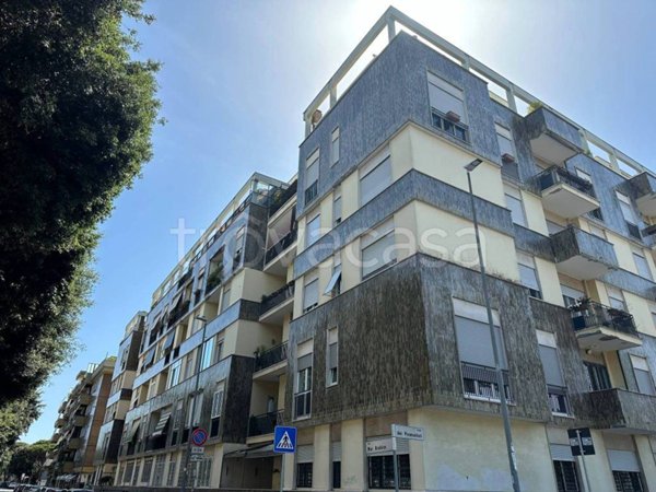 appartamento in vendita a Roma in zona Ostia
