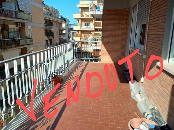 appartamento in vendita a Roma