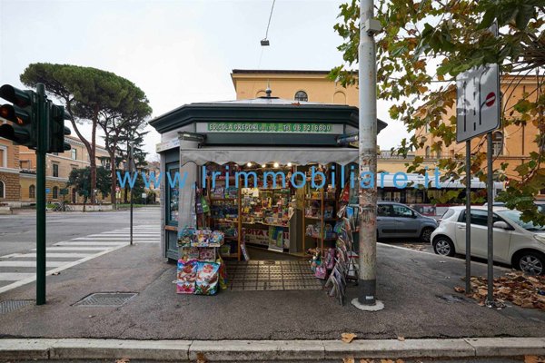 negozio in vendita a Roma in zona Salario