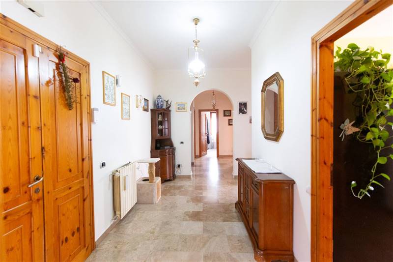 appartamento in vendita a Roma in zona Lunghezza