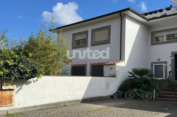 appartamento in vendita a Roma in zona Casal Palocco