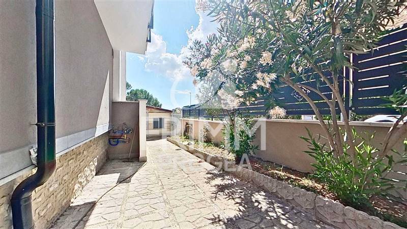 appartamento in vendita a Roma in zona Lunghezza